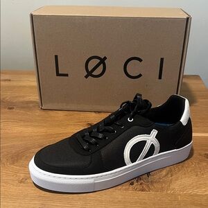 NEW Loci Seven Black and White Unisex Sneakers EU 41, W-9.5, M-8 Reg. $180
